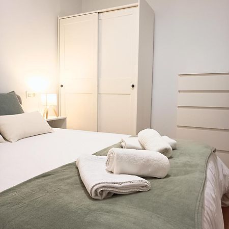 Modern Plaza De Toros Apartment With Free Parking Granada Exteriér fotografie
