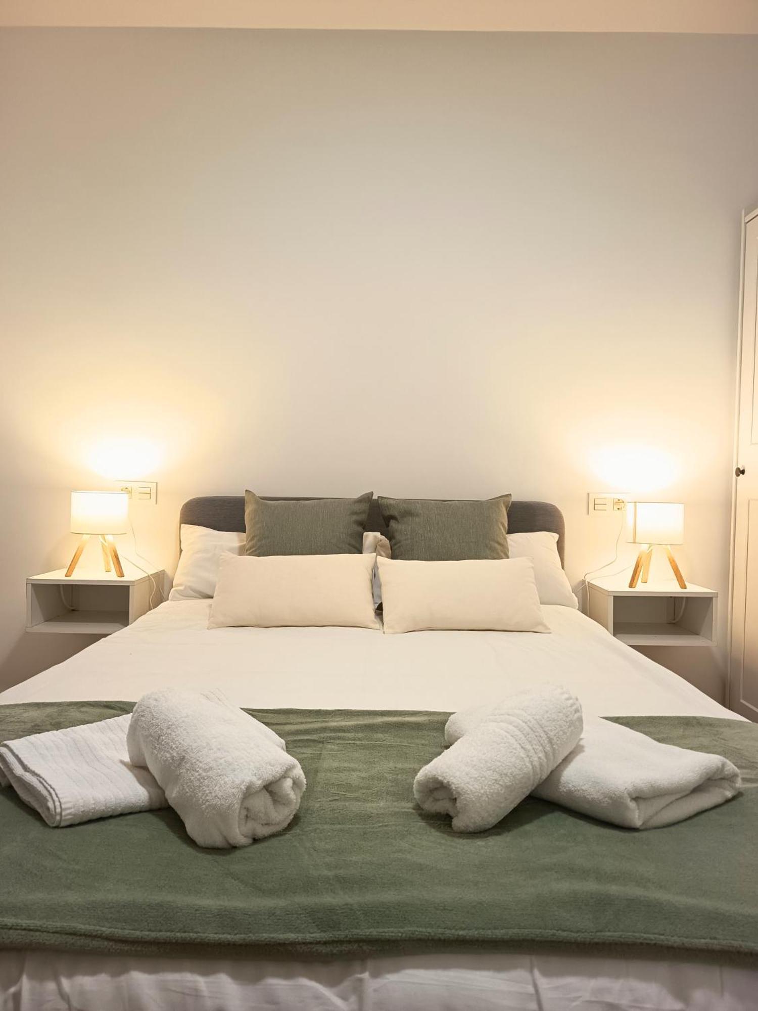 Modern Plaza De Toros Apartment With Free Parking Granada Exteriér fotografie